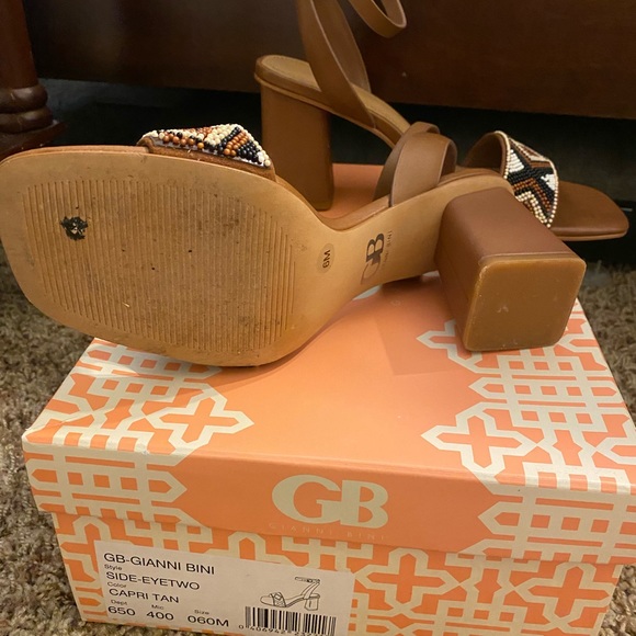 Block heel sandal - Picture 3 of 5